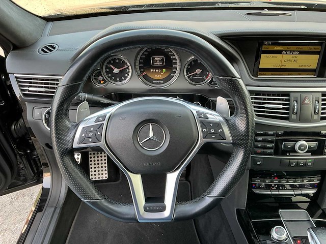 Mercedes-benz - 2012 - e-klasse - amg 63 - personenauto (10-zhz-5) - afbeelding 3 van  32