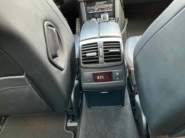 Mercedes-benz - 2012 - e-klasse - amg 63 - personenauto (10-zhz-5) - afbeelding 14 van  32