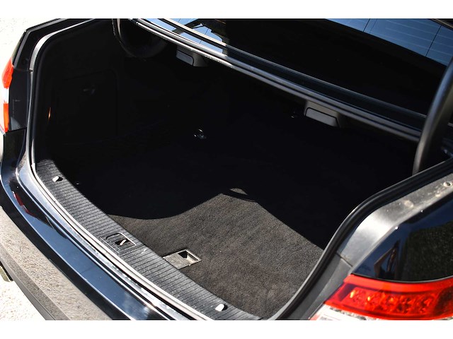 Mercedes-benz - 2012 - e63 amg - 5.5-liter (5.461 cc) biturbo v8 - btw auto - afbeelding 39 van  84