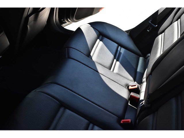 Mercedes-benz - 2012 - e63 amg - 5.5-liter (5.461 cc) biturbo v8 - btw auto - afbeelding 45 van  84