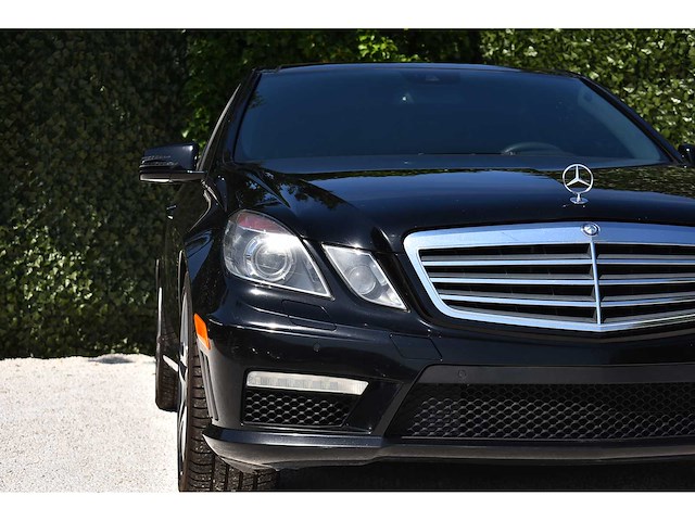 Mercedes-benz - 2012 - e63 amg - 5.5-liter (5.461 cc) biturbo v8 - btw auto - afbeelding 11 van  81