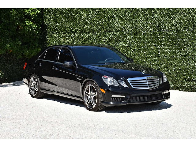 Mercedes-benz - 2012 - e63 amg - 5.5-liter (5.461 cc) biturbo v8 - btw auto - afbeelding 12 van  81