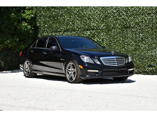 Mercedes-benz - 2012 - e63 amg - 5.5-liter (5.461 cc) biturbo v8 - btw auto - afbeelding 67 van  81