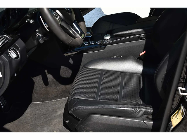 Mercedes-benz - 2012 - e63 amg - 5.5-liter (5.461 cc) biturbo v8 - btw auto - afbeelding 37 van  88