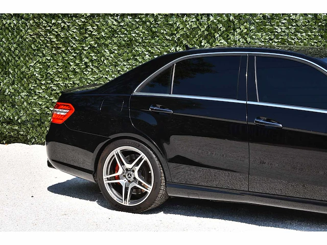 Mercedes-benz - 2012 - e63 amg - 5.5-liter (5.461 cc) biturbo v8 - btw auto - afbeelding 9 van  80