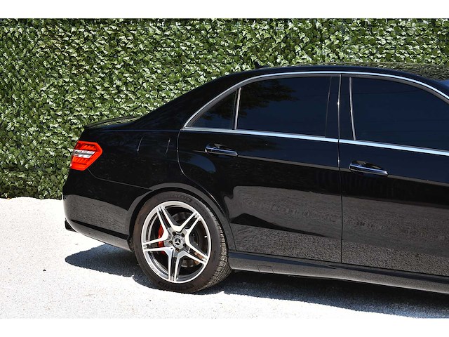 Mercedes-benz - 2012 - e63 amg - 5.5-liter (5.461 cc) biturbo v8 - btw auto - afbeelding 17 van  88