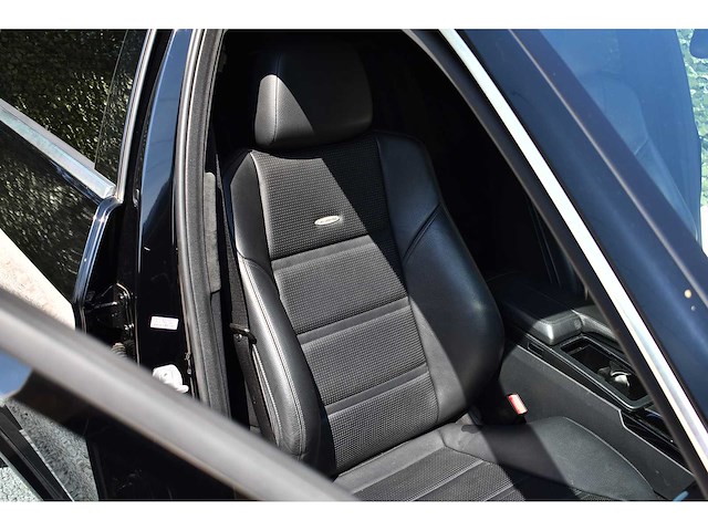 Mercedes-benz - 2012 - e63 amg - 5.5-liter (5.461 cc) biturbo v8 - btw auto - afbeelding 44 van  88