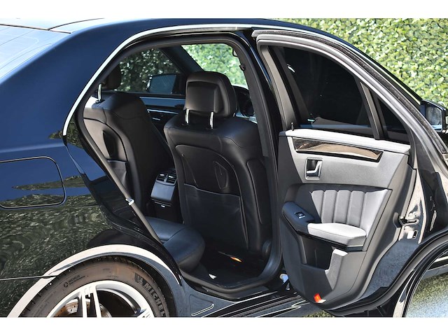 Mercedes-benz - 2012 - e63 amg - 5.5-liter (5.461 cc) biturbo v8 - btw auto - afbeelding 61 van  88