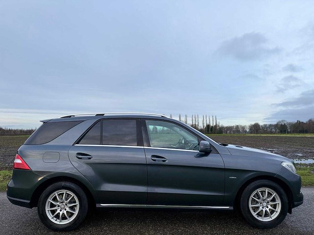 Mercedes-benz - 2012 - m-klasse - 350 bluetec - 23-tlx-5 - afbeelding 6 van  15