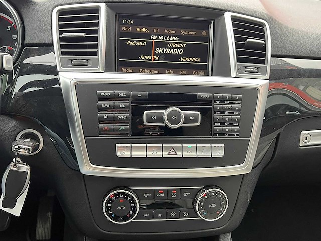 Mercedes-benz - 2012 - m-klasse - 350 bluetec - sh-935-p - afbeelding 5 van  18