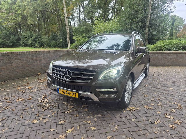 Mercedes-benz - 2012 - m-klasse - 350 - afbeelding 9 van  15