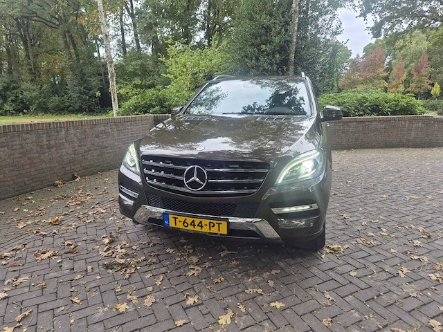 Mercedes-benz - 2012 - m-klasse - 350 - afbeelding 10 van  15