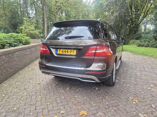 Mercedes-benz - 2012 - m-klasse - 350 - afbeelding 15 van  15