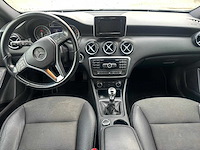 Mercedes-benz - 2013 - a-klasse - 180 - personenauto - afbeelding 4 van  21
