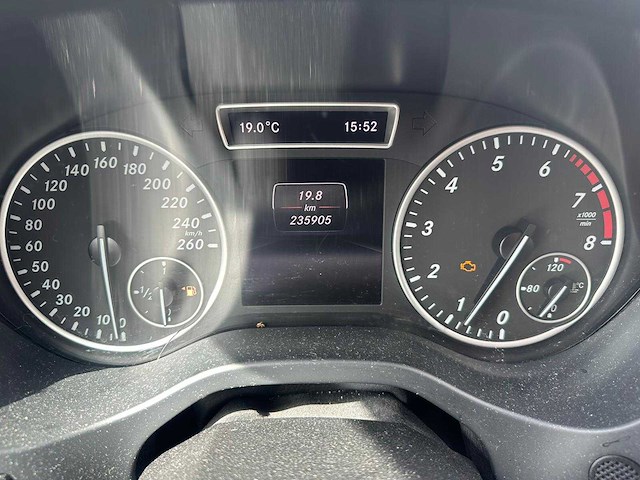 Mercedes-benz - 2013 - a-klasse - 180 - personenauto - afbeelding 6 van  21