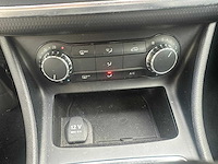 Mercedes-benz - 2013 - a-klasse - 180 - personenauto - afbeelding 9 van  21