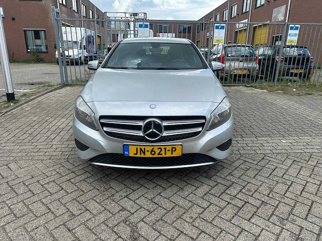 Mercedes-benz - 2013 - a-klasse - 180 - personenauto - afbeelding 20 van  21