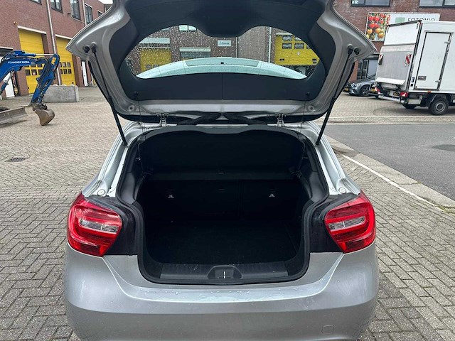 Mercedes-benz - 2013 - a-klasse - 180 - personenauto - afbeelding 21 van  21