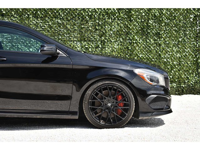 Mercedes-benz - 2014 - cla 45 amg - 2.0 viercilinder turbomotor - btw auto - afbeelding 17 van  79