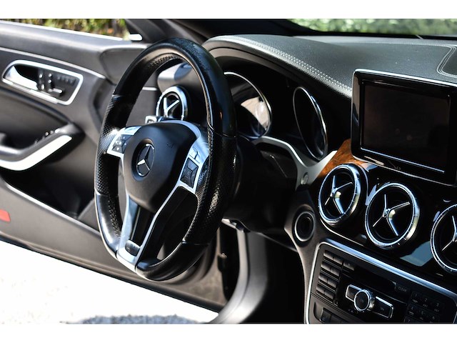 Mercedes-benz - 2014 - cla 45 amg - 2.0 viercilinder turbomotor - btw auto - afbeelding 58 van  79