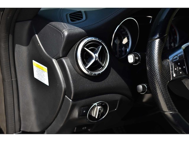 Mercedes-benz - 2014 - cla 45 amg - 2.0 viercilinder turbomotor - btw auto - afbeelding 59 van  79