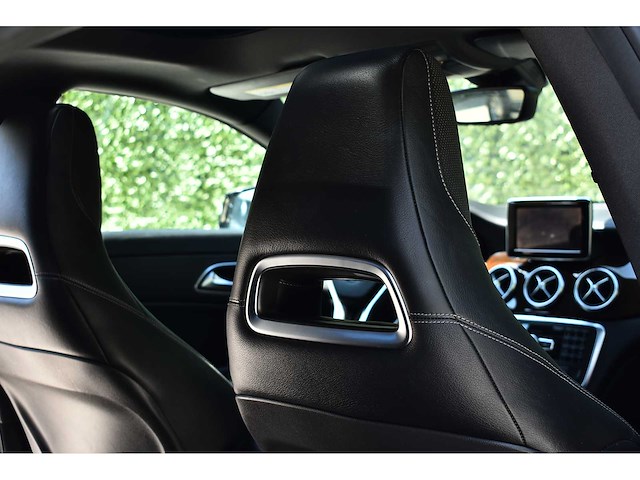 Mercedes-benz - 2014 - cla 45 amg - 2.0 viercilinder turbomotor - btw auto - afbeelding 7 van  79