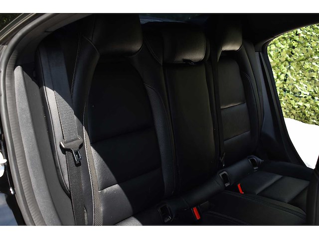 Mercedes-benz - 2014 - cla 45 amg - 2.0 viercilinder turbomotor - btw auto - afbeelding 62 van  79
