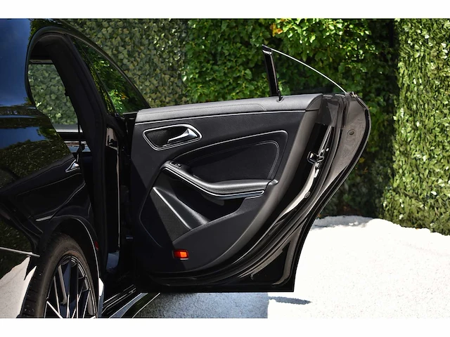 Mercedes-benz - 2014 - cla 45 amg - 2.0 viercilinder turbomotor - btw auto - afbeelding 60 van  79