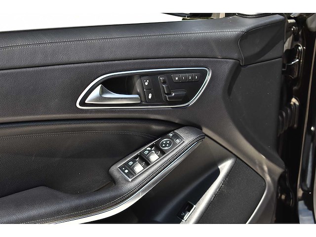 Mercedes-benz - 2014 - cla 45 amg - 2.0 viercilinder turbomotor - btw auto - afbeelding 41 van  79
