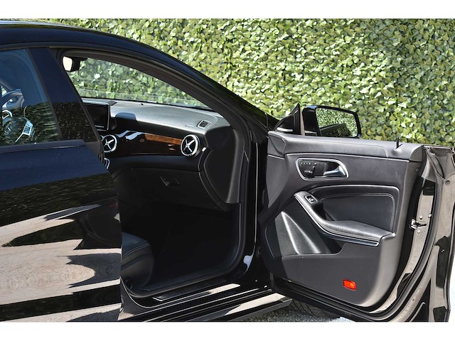 Mercedes-benz - 2014 - cla 45 amg - 2.0 viercilinder turbomotor - btw auto - afbeelding 72 van  79