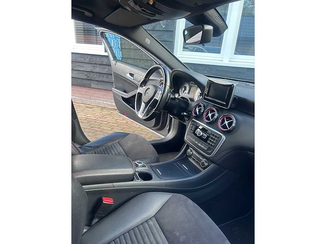 Mercedes-benz - 2015 - a-klasse - 180 ambition - gh-452-s - afbeelding 4 van  17
