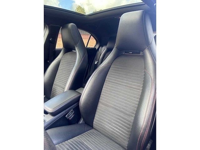 Mercedes-benz - 2015 - a-klasse - 180 ambition - gh-452-s - afbeelding 8 van  17