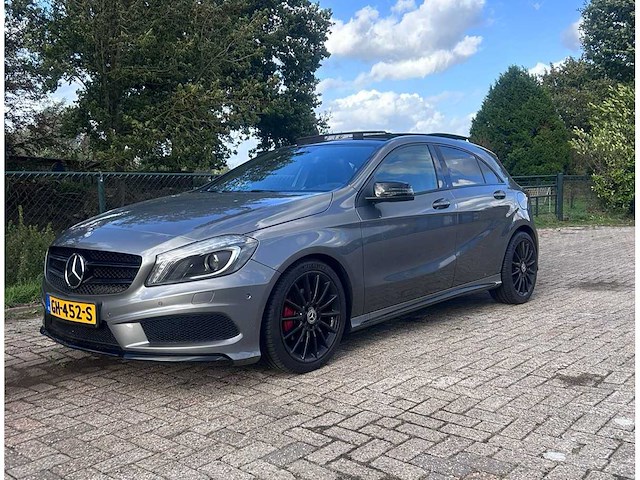 Mercedes-benz - 2015 - a-klasse - 180 ambition - gh-452-s - afbeelding 1 van  17