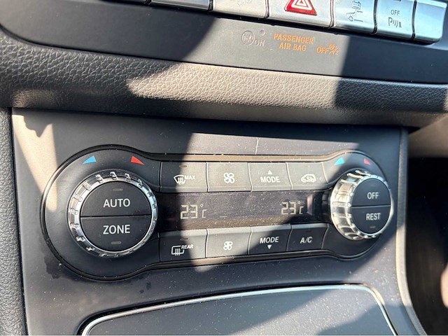 Mercedes-benz - 2015 - b-klasse - personenauto - afbeelding 3 van  13