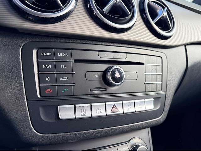 Mercedes-benz - 2015 - b-klasse - personenauto - afbeelding 4 van  13