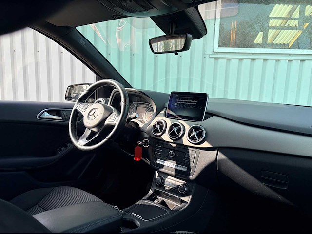 Mercedes-benz - 2015 - b-klasse - personenauto - afbeelding 12 van  13