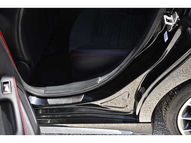 Mercedes-benz - 2015 - cla 45 amg - 2.0 viercilinder turbomotor - btw auto - afbeelding 41 van  59