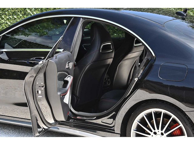 Mercedes-benz - 2015 - cla 45 amg - 2.0 viercilinder turbomotor - btw auto - afbeelding 55 van  59