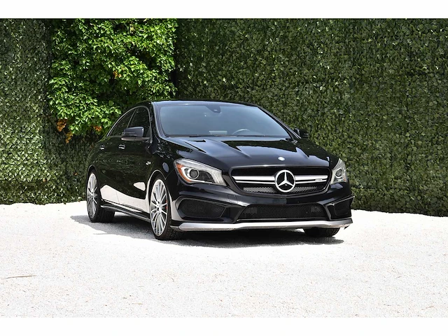 Mercedes-benz - 2015 - cla 45 amg - 2.0 viercilinder turbomotor - btw auto - afbeelding 1 van  52