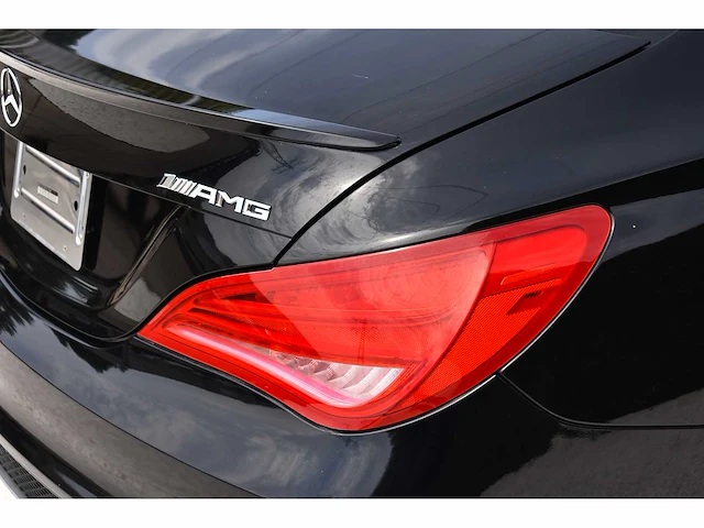 Mercedes-benz - 2015 - cla 45 amg - 2.0 viercilinder turbomotor - btw auto - afbeelding 18 van  52