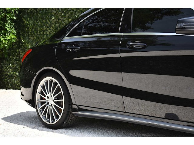 Mercedes-benz - 2015 - cla 45 amg - 2.0 viercilinder turbomotor - btw auto - afbeelding 31 van  71