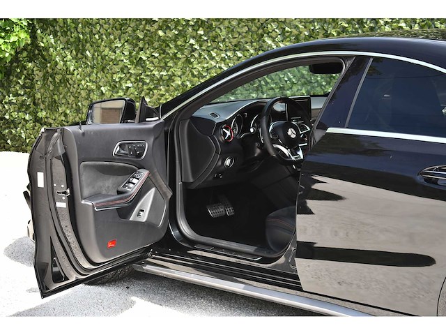 Mercedes-benz - 2015 - cla 45 amg - 2.0 viercilinder turbomotor - btw auto - afbeelding 43 van  71