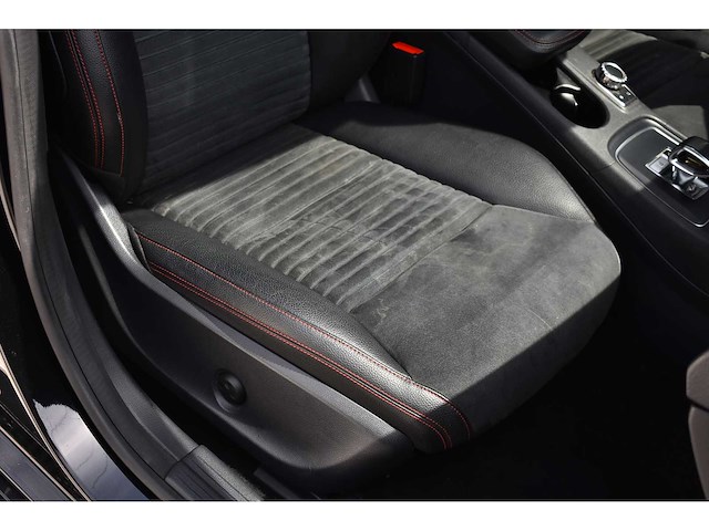 Mercedes-benz - 2015 - cla 45 amg - 2.0 viercilinder turbomotor - btw auto - afbeelding 51 van  71