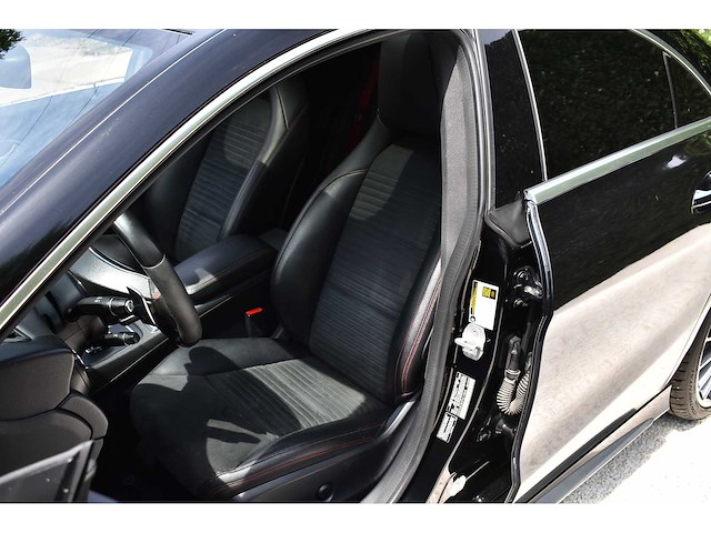 Mercedes-benz - 2015 - cla 45 amg - 2.0 viercilinder turbomotor - btw auto - afbeelding 52 van  71