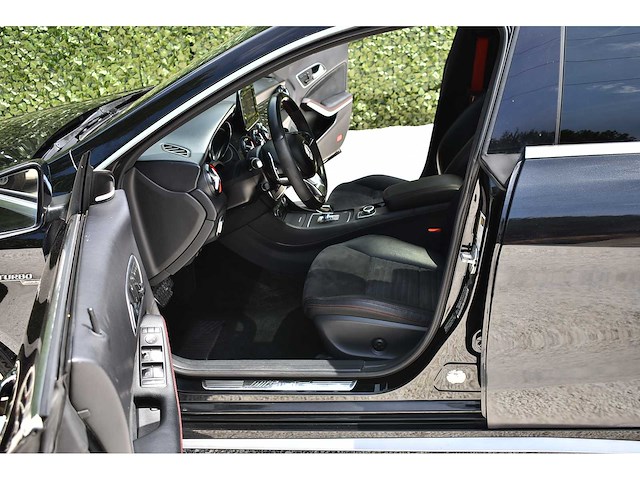 Mercedes-benz - 2015 - cla 45 amg - 2.0 viercilinder turbomotor - btw auto - afbeelding 70 van  71