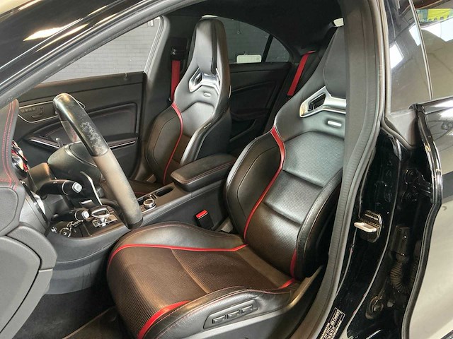 Mercedes-benz - 2015 - cla-klasse - amg 45 - personenauto - afbeelding 3 van  23