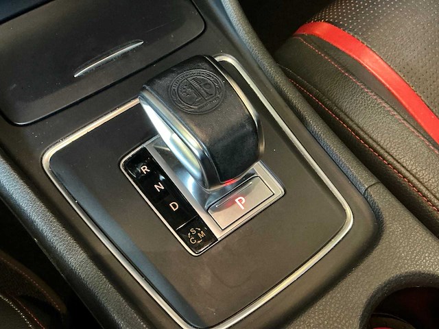 Mercedes-benz - 2015 - cla-klasse - amg 45 - personenauto - afbeelding 7 van  23