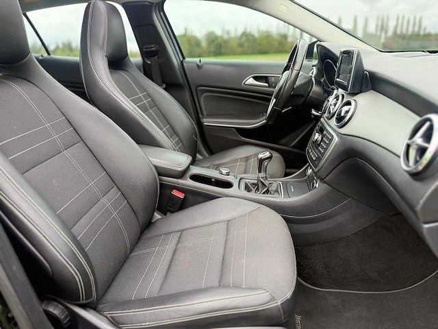 Mercedes-benz - 2015 - gla-klasse - 180 - p-721-lj - afbeelding 5 van  13