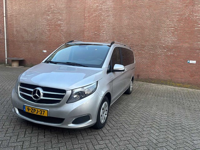 Mercedes-benz - 2015 - v-klasse - 200 cdi lang avantg. -automaat - personenauto - afbeelding 1 van  18