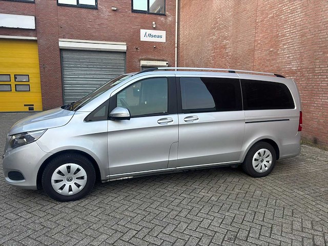 Mercedes-benz - 2015 - v-klasse - 200 cdi lang avantg. -automaat - personenauto - afbeelding 11 van  18